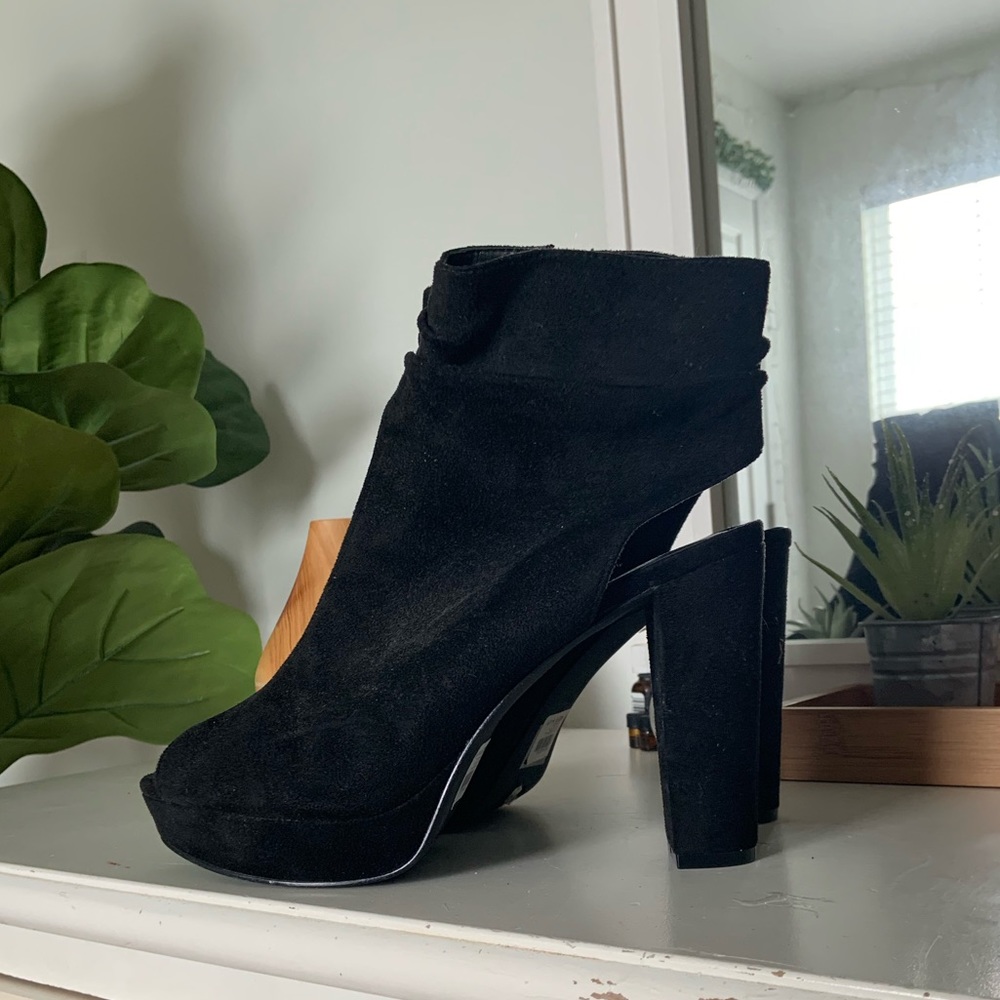 black heeled open toe booties